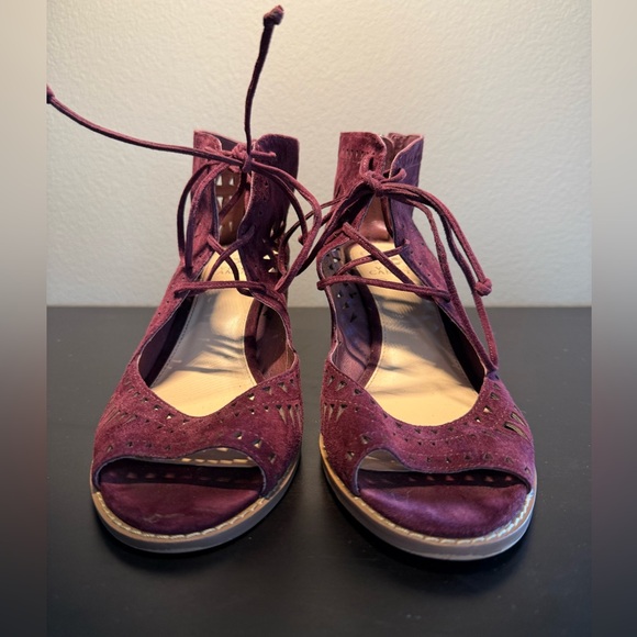 Vince Camuto Tarita Cutout Lace Up Burgundy Suede Open Toe Heel Sandal Women 10 - Picture 2 of 7